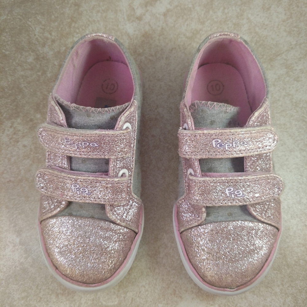 Girls size 10 Peppa Pig Sneakers
